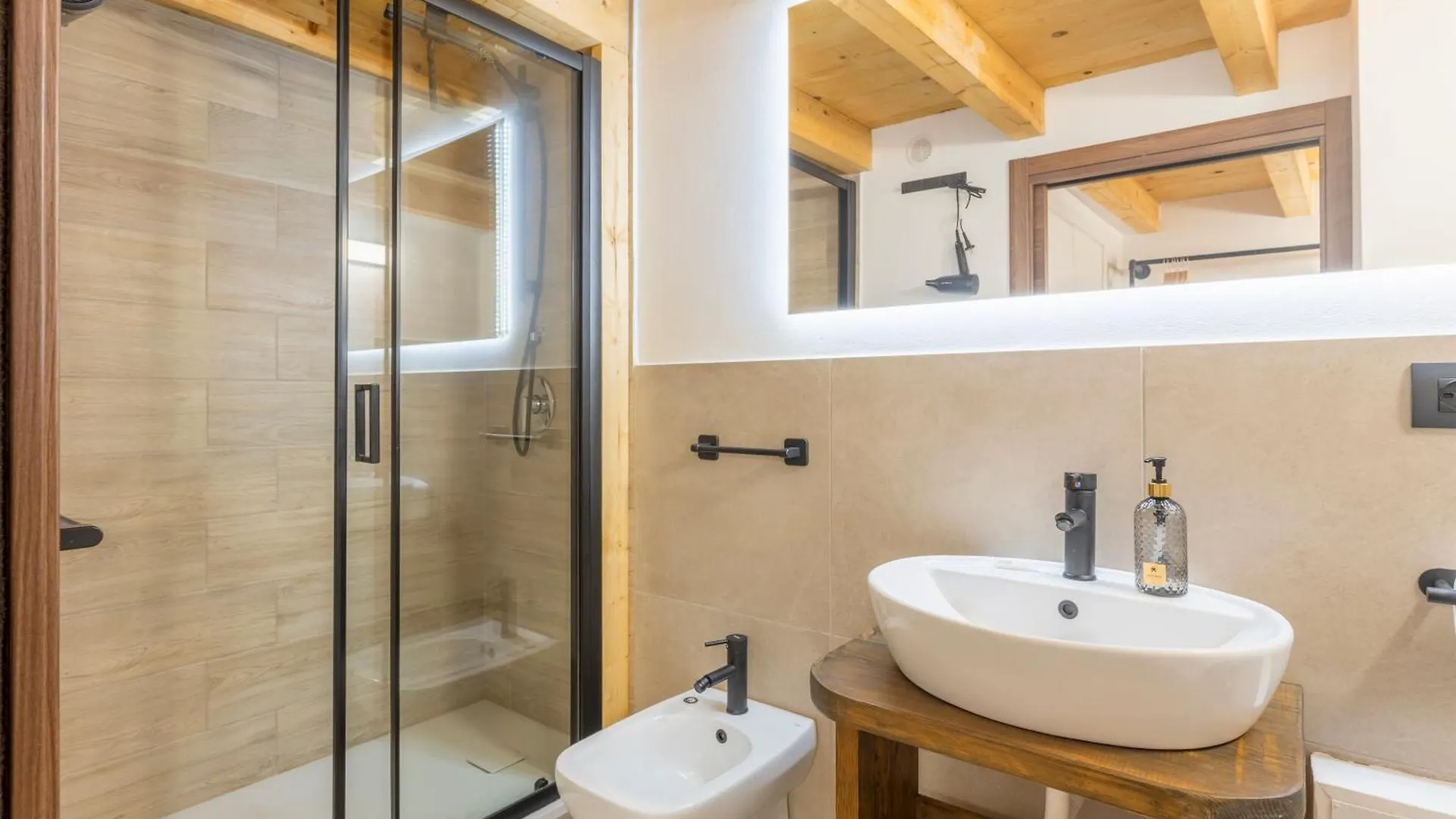 La Carbonaia Rooms In Agrigento 0*,  Italia