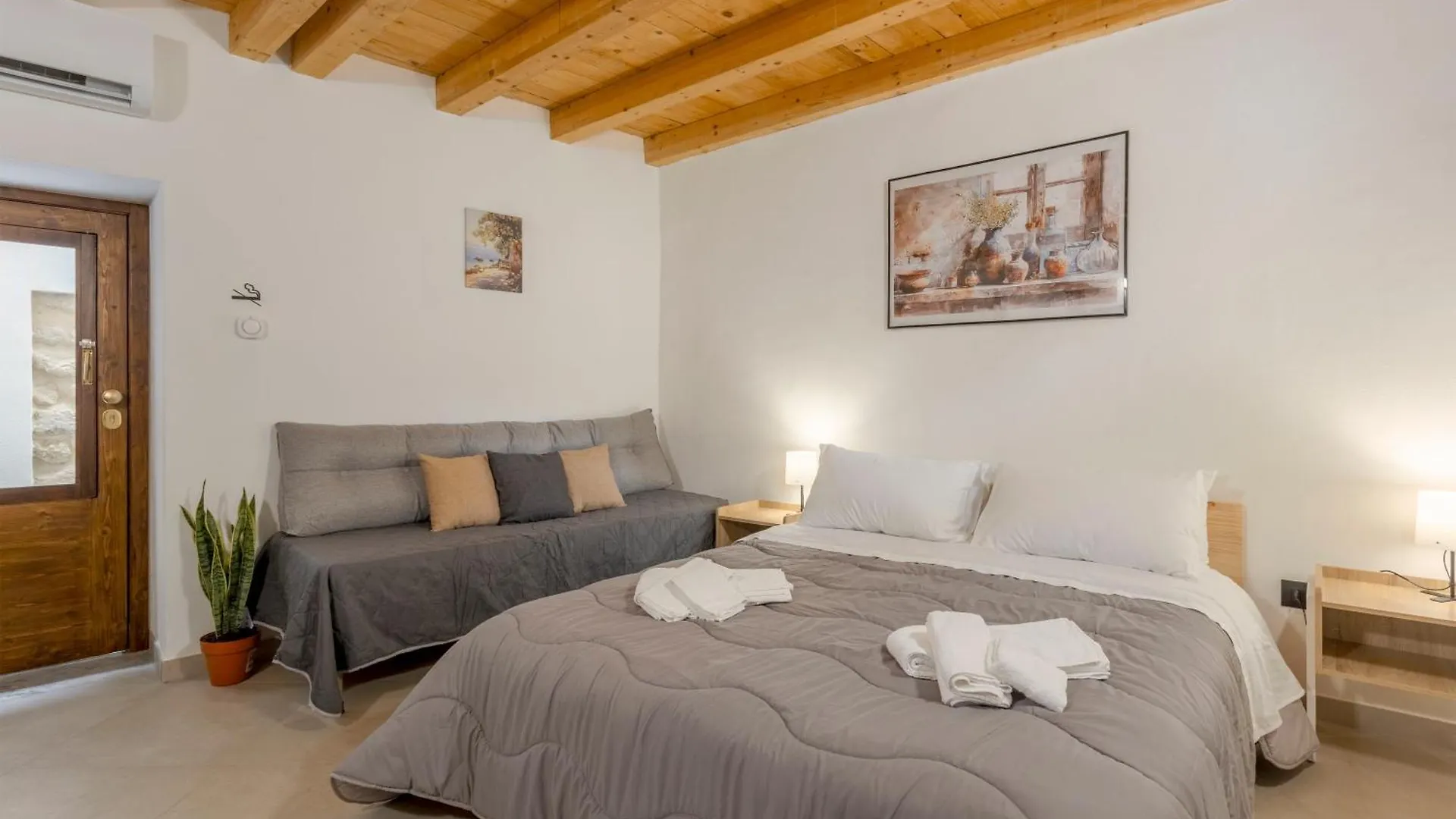 La Carbonaia Rooms In Agrigento Italia