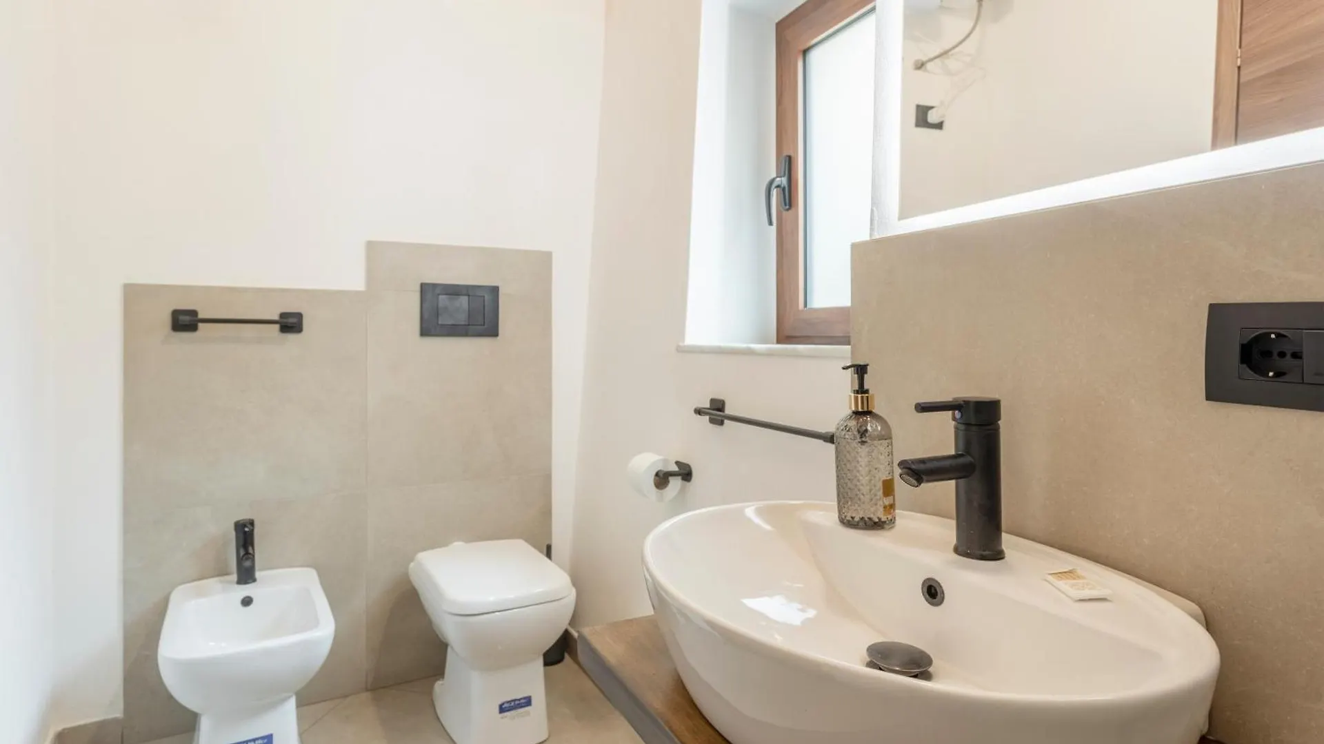 La Carbonaia Rooms In Agrigento Italy
