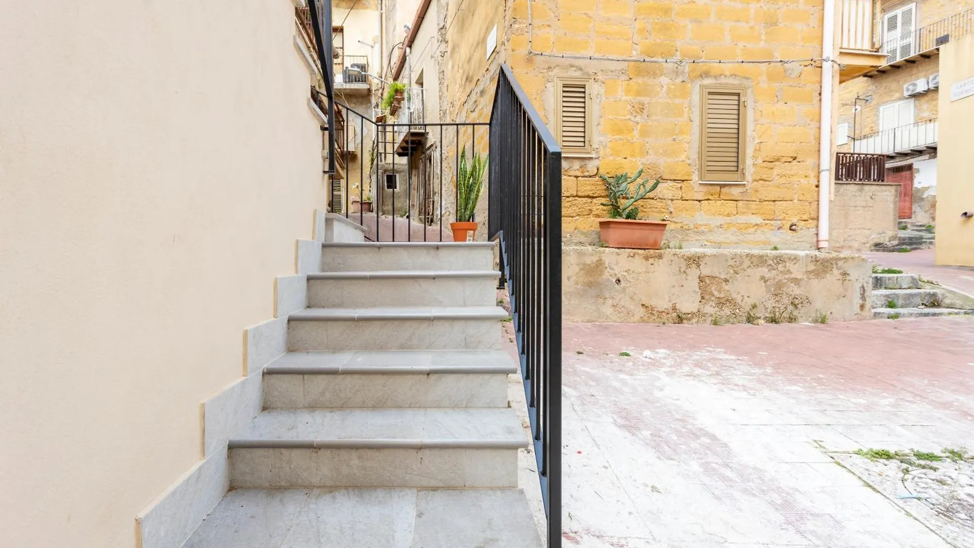 La Carbonaia Rooms In Agrigento